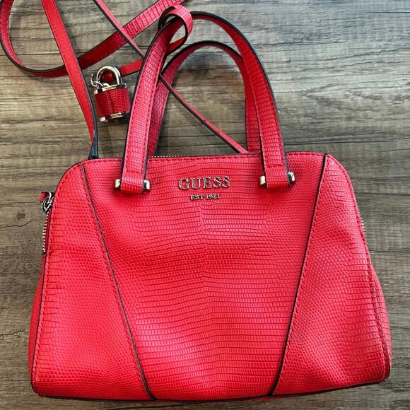 GUESS Red Handbag - Picture 2 of 16